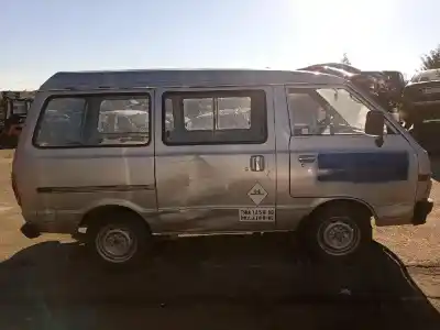 Veicolo di demolizione nissan vanette (c220) ld20 dell'anno 1989 alimentato ld20