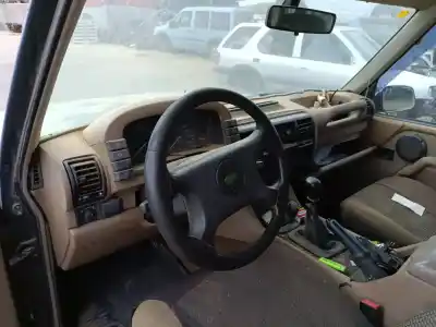Здавання транспортного засобу land rover discovery iv (l319) 5.0 v8 4x4 року 1996 потужний 18l