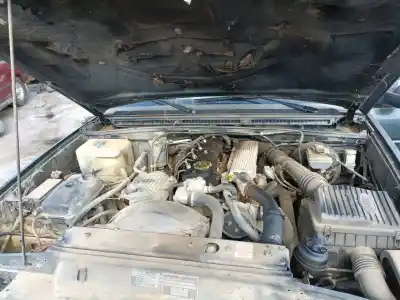 Здавання транспортного засобу land rover discovery iv (l319) 5.0 v8 4x4 року 1996 потужний 18l
