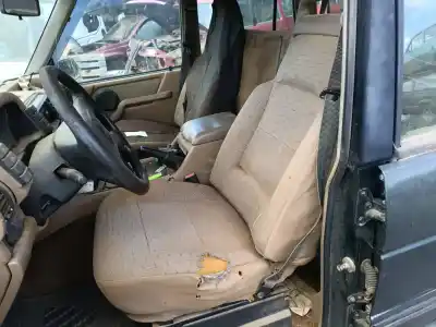 Здавання транспортного засобу land rover discovery iv (l319) 5.0 v8 4x4 року 1996 потужний 18l