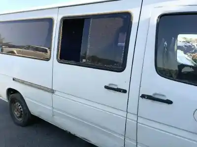 Vehicul casat mercedes-benz sprinter mercedes-benz al anului 2003 alimentat 611981