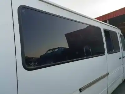 Vehicul casat mercedes-benz sprinter mercedes-benz al anului 2003 alimentat 611981