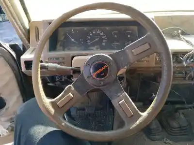 Veículo de Sucata nissan patrol (k/w 160) d-sd33 do ano 1988 alimentado sd33