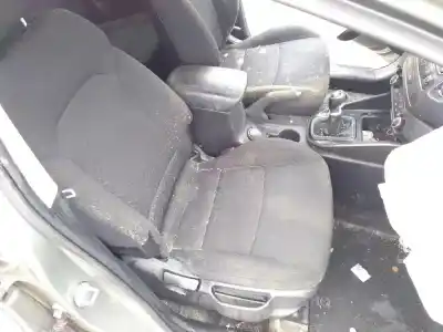 Veículo de Sucata kia carens (rp) d4fd do ano 2001 alimentado d4fd