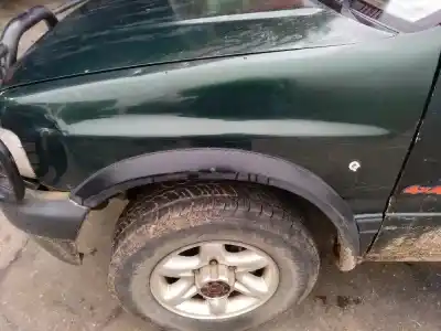 Véhicule à la ferraille opel frontera a 4jb1 de l'année 2001 alimenté 4jb1