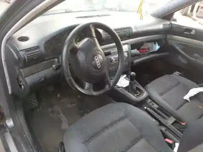 Veículo de Sucata audi a4 b5 (8d2) 1.9 tdi do ano 2001 alimentado ajm