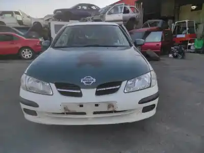 Véhicule à la ferraille NISSAN ALMERA (N16/E) YD22DDT de l'année 2000 alimenté YD22DDT