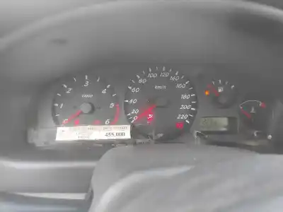 Sloopvoertuig nissan almera (n16/e) yd22ddt van het jaar 2000 aangedreven yd22ddt