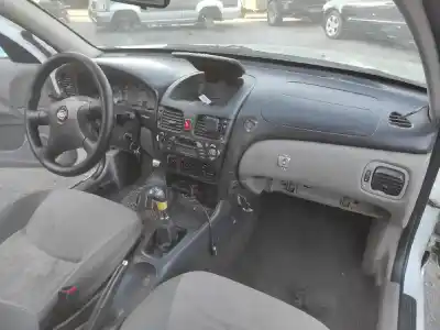 Sloopvoertuig nissan almera (n16/e) yd22ddt van het jaar 2000 aangedreven yd22ddt