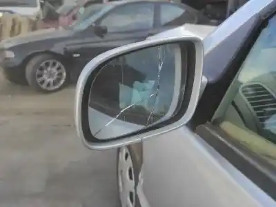 Veículo de Sucata volkswagen polo iii classic (6v2) 60 1.4 do ano 2001 alimentado aud