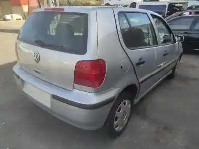 Veículo de Sucata volkswagen polo iii classic (6v2) 60 1.4 do ano 2001 alimentado aud