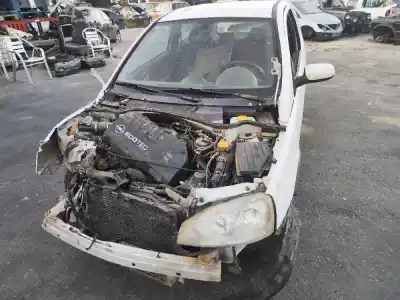 Véhicule à la ferraille corsa                                              combo                                                                                                                                                                                                                                                      corsa c familiar                                                                                                                                                                                                                                           de l'année 2004 alimenté y13dt