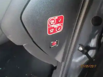 Veículo de Sucata peugeot 308 sw envy hdi peugeot do ano 2008 alimentado 9hz