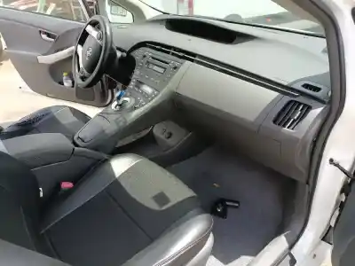 Scrapping Vehicle toyota prius (nhw30) eco of the year 2011 powered 2zr fxe