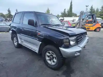 Veicolo di demolizione MITSUBISHI GALLOPER (JK-01) 2.5 TD INTERCOOLER dell'anno 2002 alimentato D4BH