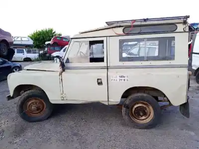 Véhicule à la ferraille LAND ROVER                                         SANTANA                                                                                                                                                                                                                                                    SERIE III 88 89 108 109 SPECIAL DIESEL 2.5                                                                                                                                                                                                                 de l'année 2001 alimenté 