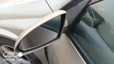 Veicolo di demolizione nissan primera berlina (p12) yd22ddt dell'anno 0 alimentato yd22ddt