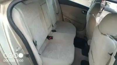 Veicolo di demolizione nissan primera berlina (p12) yd22ddt dell'anno 0 alimentato yd22ddt