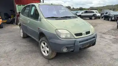 Veicolo di demolizione RENAULT SCÉNIC JA/FA 1.9 DCI dell'anno 0 alimentato F9Q 732
