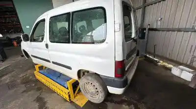 Veicolo di demolizione PEUGEOT PARTNER  dell'anno 0 alimentato WJZ