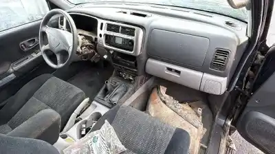 Здавання транспортного засобу mitsubishi montero (v20/v40) 2.5 91kw року 0 потужний 4d56t