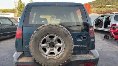 Véhicule à la ferraille nissan terrano/terrano.ii (r20) td27 de l'année 0 alimenté td27