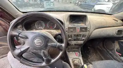 Véhicule à la ferraille nissan almera (n16/e) yd22 de l'année 0 alimenté yd22