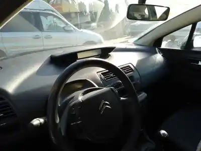 Здавання транспортного засобу citroen c4 berlina 1.6 16v hdi fap року 2007 потужний nfu