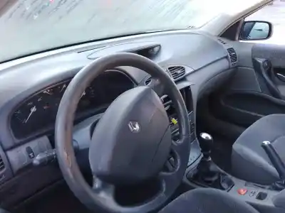 Здавання транспортного засобу RENAULT LAGUNA II (BG0) 1.9 dCi Diesel 120 CV / 88 KW року 2001 потужний F9Q C7