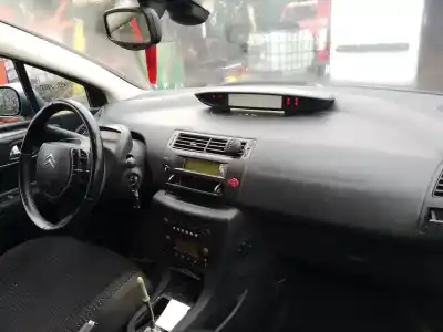 Veículo de Sucata citroen c4 berlina 1.6 16v hdi fap do ano 2006 alimentado nfu