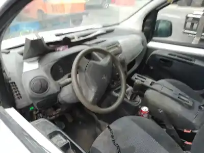 Vehicul casat peugeot bipper 1.4 hdi al anului 2009 alimentat 8hsdv4td