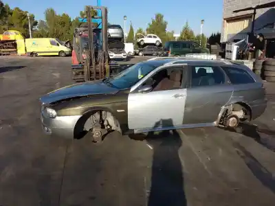 Veículo de Sucata ALFA ROMEO                                         ALFA 156 SPORTWAGON                                                                                                                                                                                                                                        1.9 Crosswagon Q4                                                                                                                                                                                                                                          do ano 2005 alimentado 