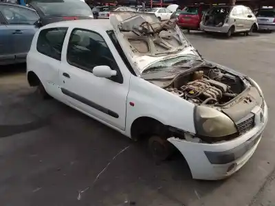 Scrapping Vehicle RENAULT CLIO II FASE II (B/CB0) Authentique of the year 2001 powered D4F712