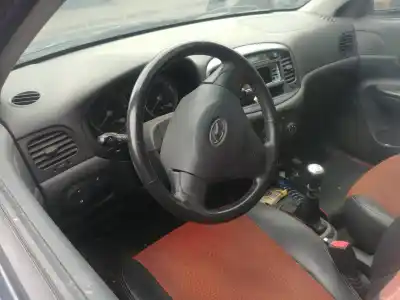 Veículo de Sucata HYUNDAI ACCENT III (MC) 1.5 CRDi GLS do ano 2008 alimentado D4FA