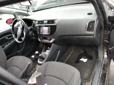 Scrapping Vehicle kia rio basic of the year 2015 powered g4la Scrapping Vehicle kia rio basic of the year 2015 powered g4la