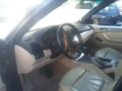 Veículo de Sucata bmw x5 (e53) 4.4 i do ano 2000 alimentado 448s2