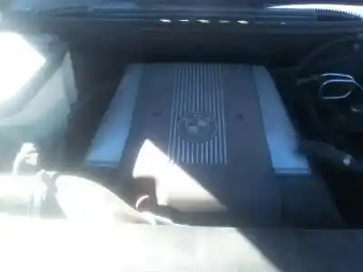 Veículo de Sucata bmw x5 (e53) 4.4 i do ano 2000 alimentado 448s2