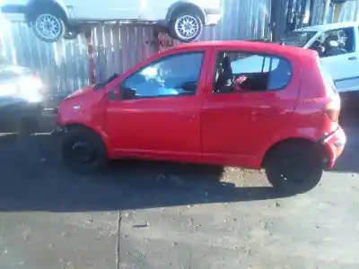 Veículo de Sucata TOYOTA YARIS (NCP1/NLP1/SCP1) 1.4 D-4D Linea Luna do ano 2004 alimentado 1ND_TV