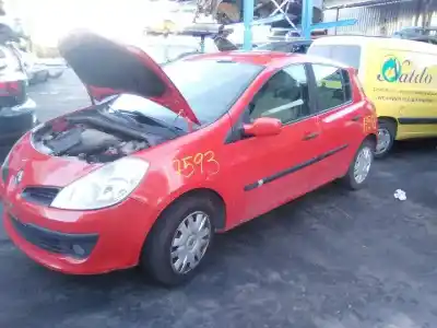 Sloopvoertuig renault clio iii 1.5 dci diesel cat van het jaar 2006 aangedreven k9k766