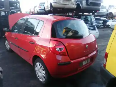 Veículo de Sucata RENAULT CLIO III 1.5 dCi Diesel CAT do ano 2006 alimentado K9K766