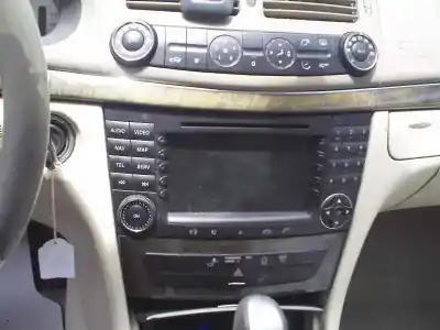 Veicolo di demolizione mercedes-benz clase e (w211) berlina 3.2 cdi cat dell'anno 2003 alimentato om648961