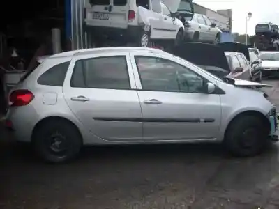 Veículo de Sucata renault clio grandtour 1.5 dci diesel do ano 2008 alimentado 