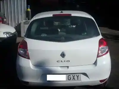 Veículo de Sucata renault clio iii 1.5 dci diesel cat do ano 2009 alimentado k9k766
