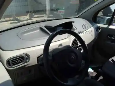 Sloopvoertuig renault modus 1.4 16v van het jaar 2005 aangedreven k4j770