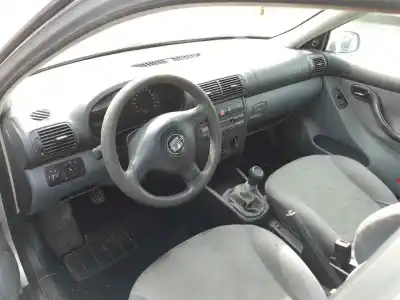 Scrapping Vehicle seat leon (1m1) 1.4 16v of the year 2002 powered bca