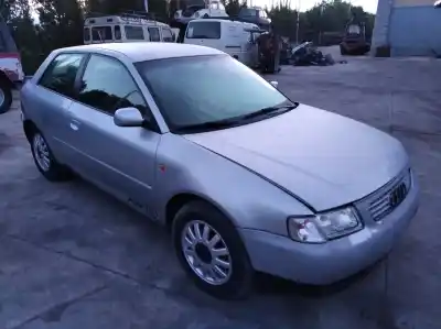 Здавання транспортного засобу audi a3 (8l1) 1.8 року 1999 потужний agn
