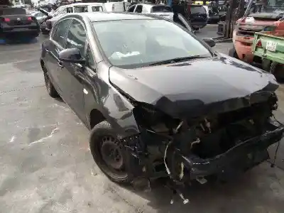 Véhicule à la ferraille opel astra j lim. 4türig selection de l'année 2017 alimenté b14xer
