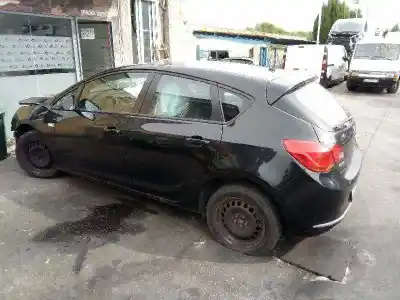 Véhicule à la ferraille opel astra j lim. 4türig selection de l'année 2017 alimenté b14xer