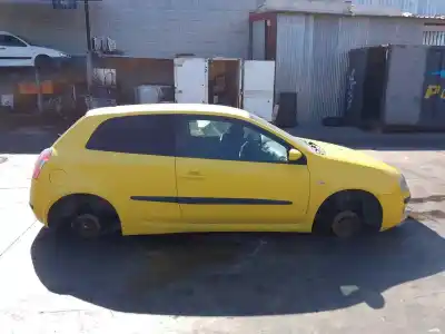 Veicolo di demolizione fiat stilo (192) 1.9 jtd cat dell'anno 2002 alimentato 