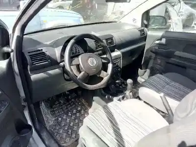 Véhicule à la ferraille volkswagen fox (5z1) bmd de l'année 2005 alimenté bmd